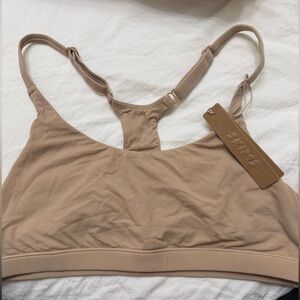 SKIMS Nude M Racerback Bralette